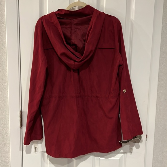 Maroon lightweight zippered jacket - Picture 3 of 4